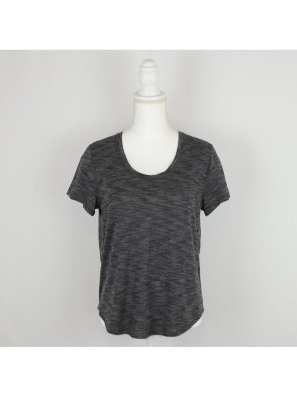 Lululemon Meant To Move Women's Small Heathered Black Lightweight Scoop Neck Tee